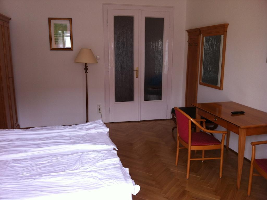 Budapest Flat Rent Budapeste Quarto foto